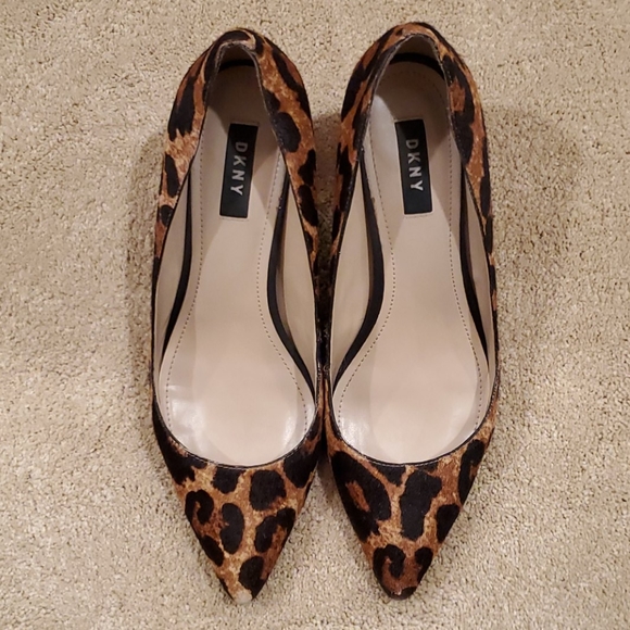 DKNY Leopard Print Low Heels - Picture 2 of 6